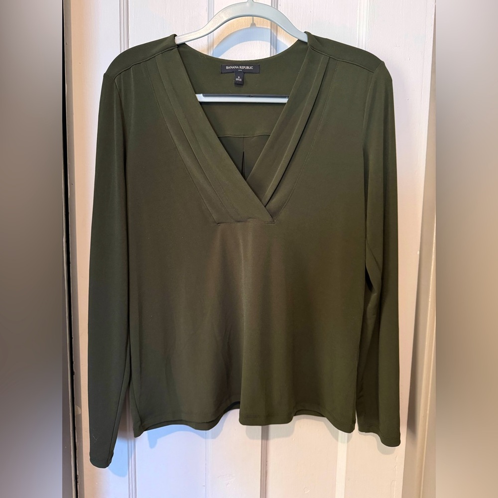 Banana Republic Dark Olive V-Neck Women's Top